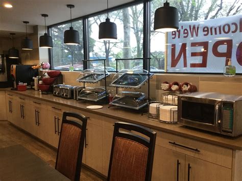 Ramada by Wyndham Bronx Reviews, Deals & Photos 2024.